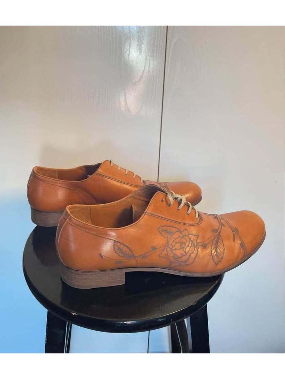 Levi’s Premium Leather Oxfords w/ Floral Detail (Made in Italy) US13
